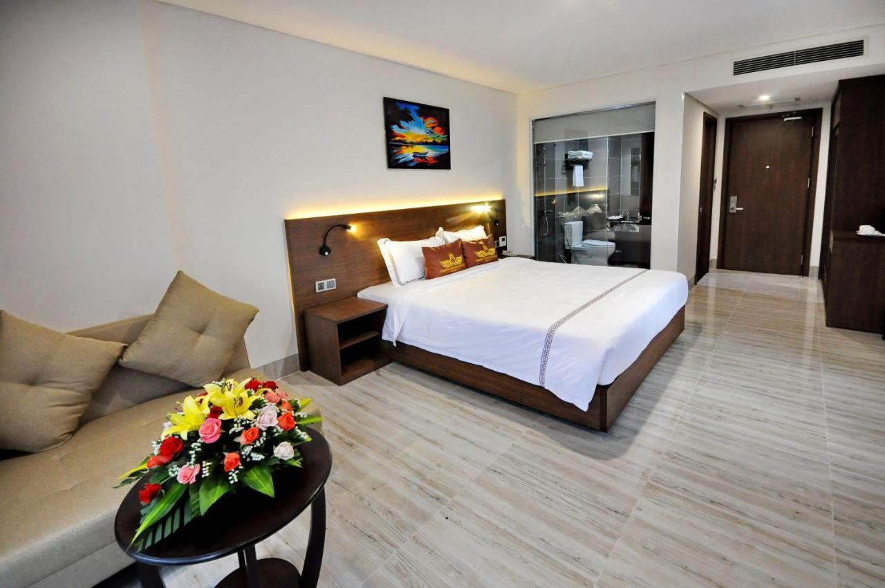Crown Nguyen Hoang Hotel Nha Trang Exterior foto