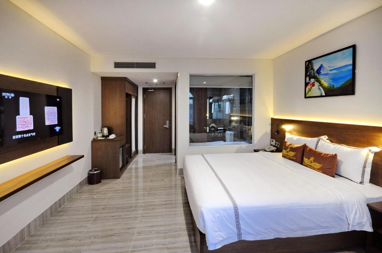 Crown Nguyen Hoang Hotel Nha Trang Exterior foto
