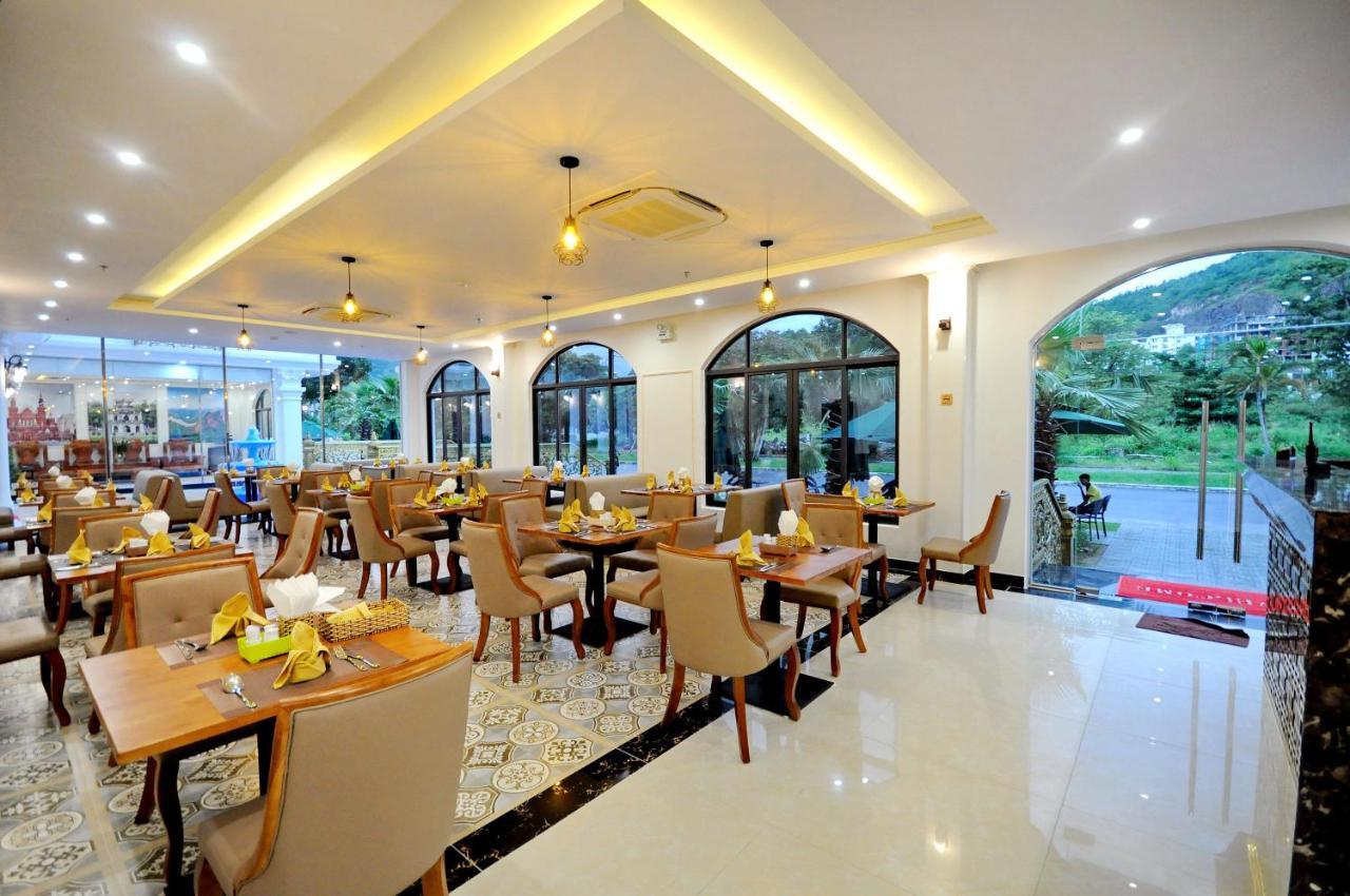 Crown Nguyen Hoang Hotel Nha Trang Exterior foto