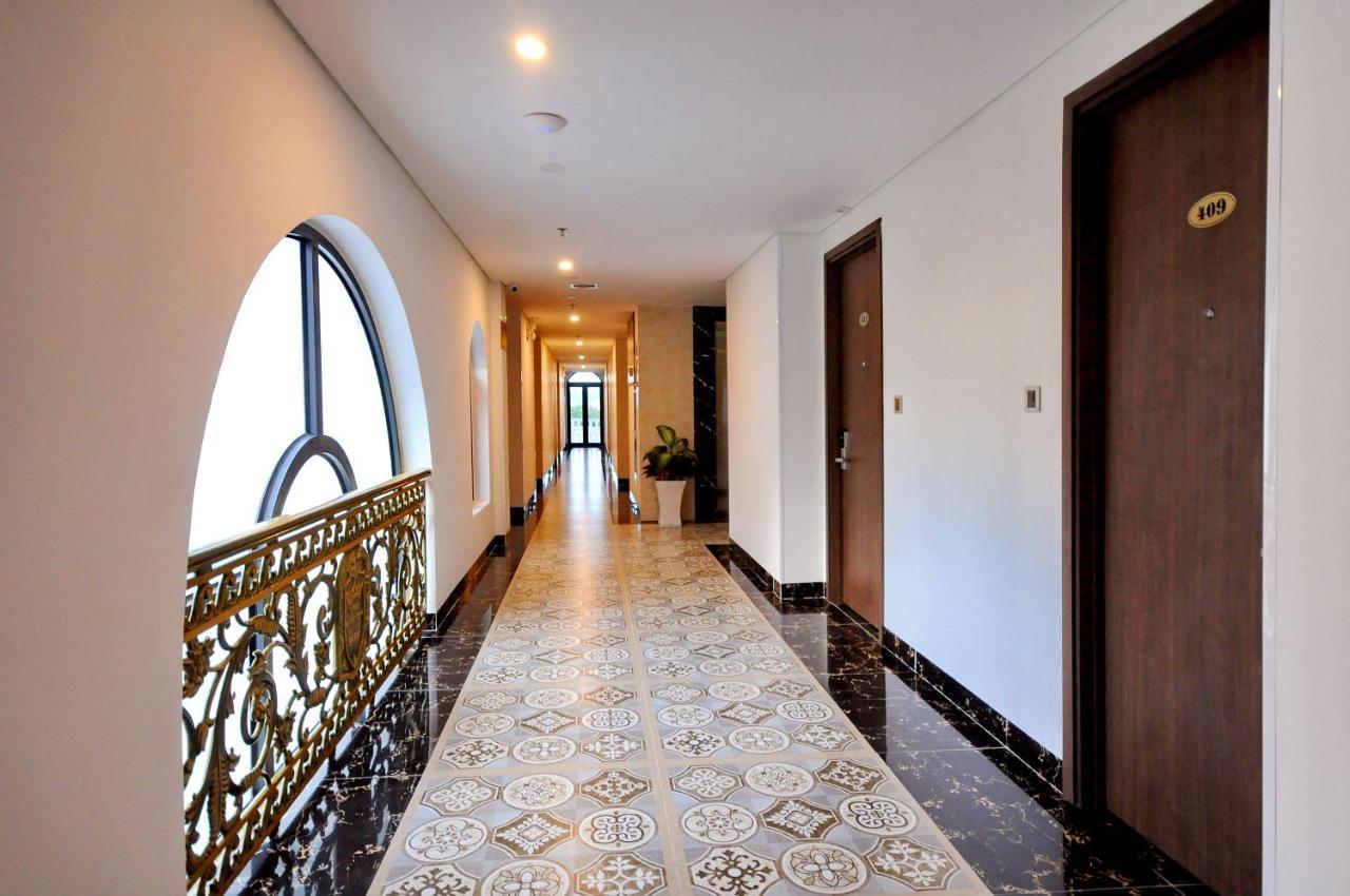 Crown Nguyen Hoang Hotel Nha Trang Exterior foto