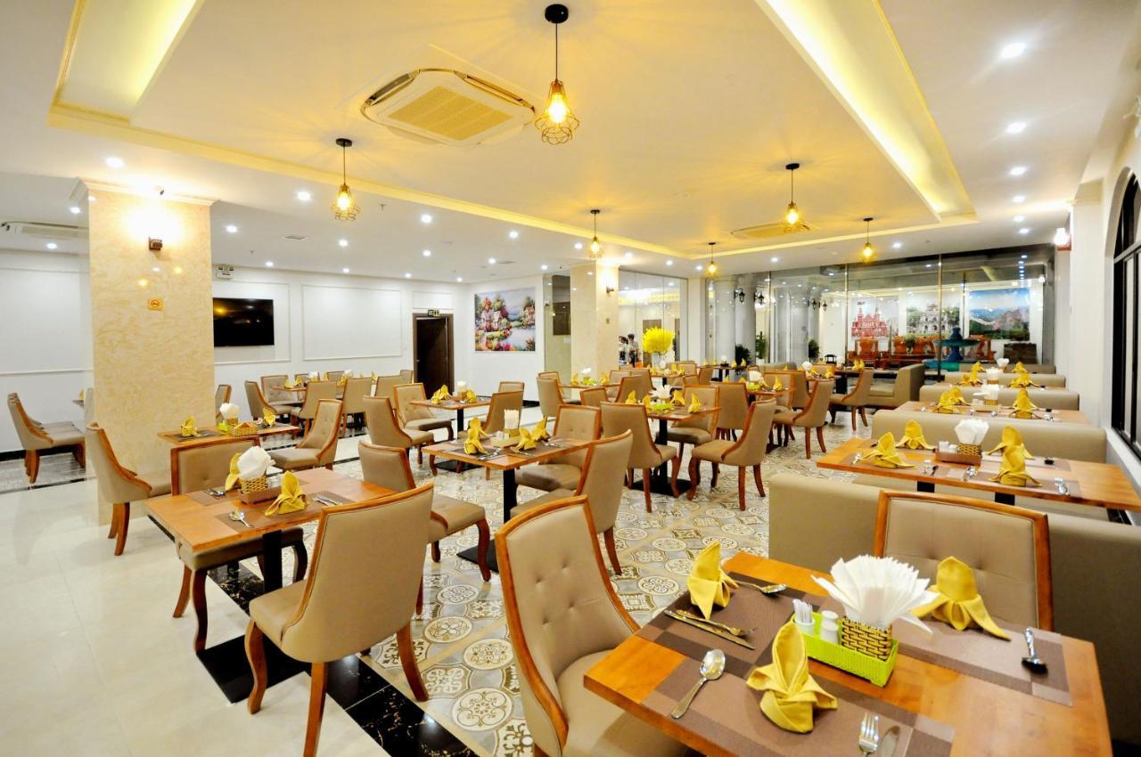 Crown Nguyen Hoang Hotel Nha Trang Exterior foto